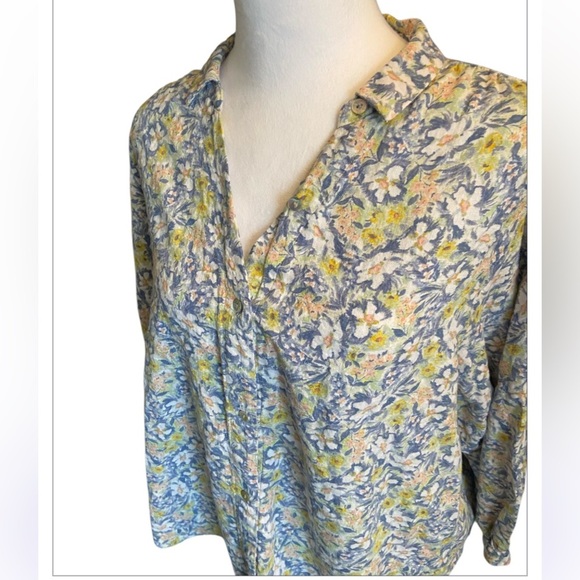 COPY - LC Lauren Conrad Plus Size Button Down Blouse, Sz XXL, Floral, Feminine,… - Picture 3 of 6